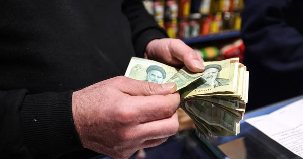 1 USD đổi được 1,4 triệu, lạm phát tăng vọt hơn 40%, người dân phẫn nộ: Chuyện gì đang xảy ra ở quốc gia quan trọng của BRICS?