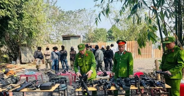 Hà Nội: Thu giữ 42 khẩu súng bắn đạn nhựa của nhóm chơi trò đánh trận giả