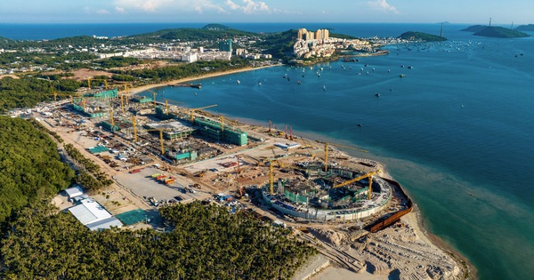 Thiếu vật liệu xây dựng đang "trói chân" tiến độ công trình APEC tại Phú Quốc