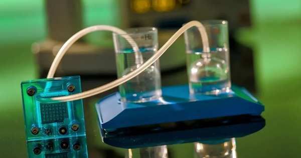 Phát minh đột phá của Trung Quốc làm chấn động ngành năng lượng: Pin hoạt động tới 1.700 chu kỳ, chịu nhiệt 140 độ C, tiềm năng thành kho trữ hàng tỷ tấn năng lượng sạch