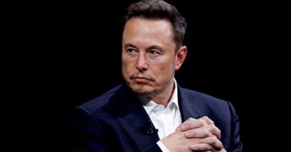 Không giấu được lo lắng, Elon Musk phản đối Apple hợp tác với Google Gemini: “Điều này dường như là sự tập trung quyền lực không hợp lý…”