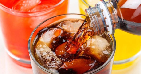 Lịch sử lạ lùng và bất ngờ của nước tăng lực