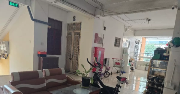 'Nở rộ' hành lang chung cư bị biến thành kho chứa, nơi sử dụng riêng