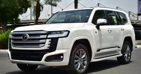 Thông tin này cho thấy Toyota Land Cruiser hybrid sắp bán tại ĐNÁ, mạnh hơn cả 'Mẹc G' mới sắp về Việt Nam