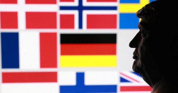 Ngoại trưởng Hà Lan gọi đòn thuế của ông Trump là 'tống tiền', EU họp khẩn