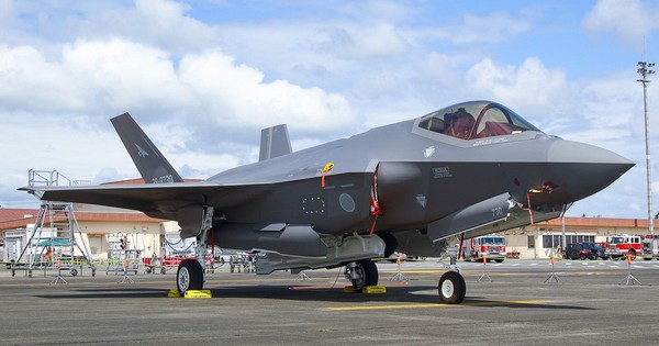 Nhật Bản cáo buộc Mỹ không giao số vũ khí trị giá 6,9 tỷ đô la