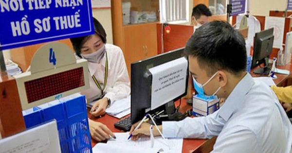 Không xử phạt chậm nộp hồ sơ khai thuế khi phải nộp lại do thay đổi kỳ tính thuế