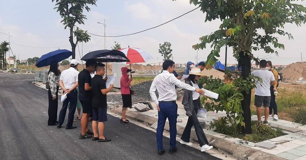 Hơn 2 triệu tỷ đồng được "bơm" vào bất động sản, Bộ Xây dựng đề nghị xử lý dòng tiền đầu cơ bất động sản