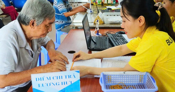 Hướng dẫn chi trả gộp 2 tháng lương hưu, trợ cấp bảo hiểm xã hội trước Tết Nguyên Đán