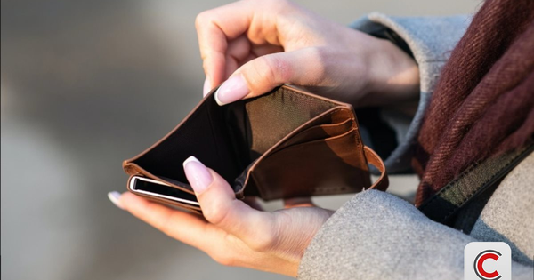 Thuế 'ngầm' 50 tỷ USD tại Anh: Tại sao người dân đang cảm thấy nghèo đi dù được tăng lương?