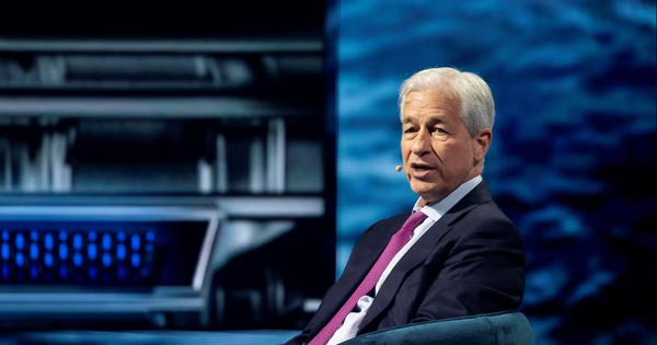 Ông Trump kiện ngân hàng lớn nhất nước Mỹ và CEO Jamie Dimon, giới tài chính Mỹ dậy sóng
