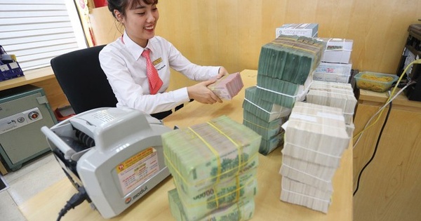 Chi phí vốn gia tăng, biên lãi thuần ngân hàng khó bứt phá