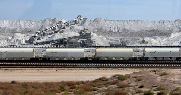 Phát hiện la liệt khoáng sản trị giá 2.500 tỷ USD, nền kinh tế 1.270 tỷ USD tuyên bố sắp thay đổi cuộc đua đất hiếm, Mỹ lập tức để mắt