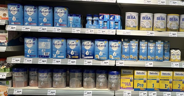 Nóng: Sữa bột Aptamil bị thu hồi ở Anh do phát hiện độc tố