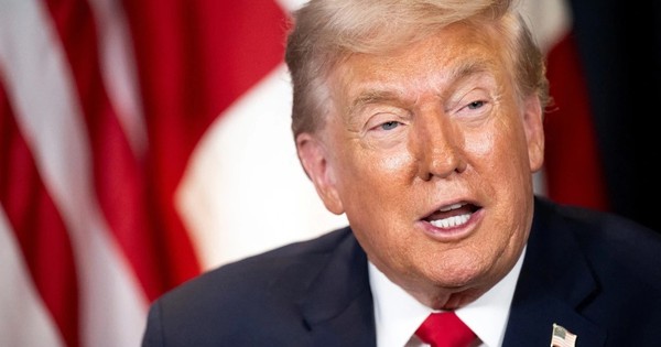 Ông Trump dọa áp thuế 100% nếu Canada ký thỏa thuận thương mại với Trung Quốc