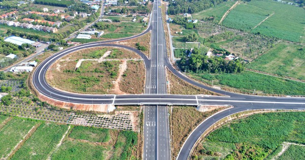 Toàn cảnh 38 km cao tốc Biên Hòa - Vũng Tàu trước ngày thông xe