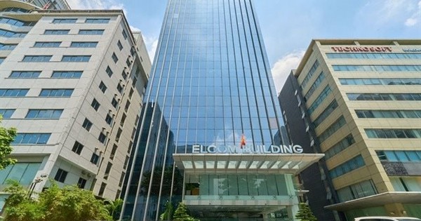 Một cổ phiếu công nghệ lên giá đỉnh, lãnh đạo thoái vốn thành công