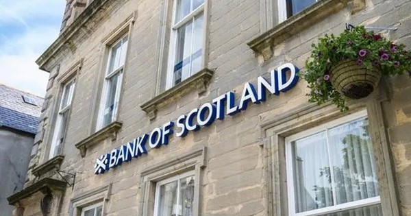 Vi phạm lệnh trừng phạt Nga, một ngân hàng châu Âu bị phạt nặng