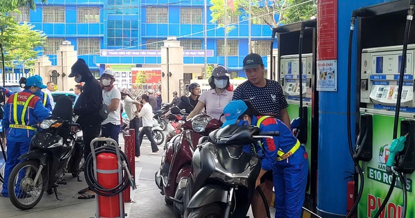 Từ 1-6 dừng bán xăng khoáng RON 95, có lo thiếu E10?