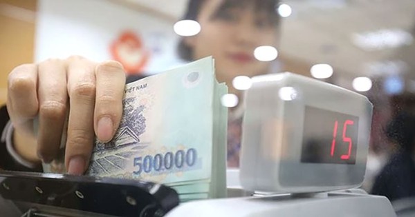 Dư địa nới lỏng thu hẹp, chính sách tiền tệ đứng trước áp lực lãi suất và tỷ giá