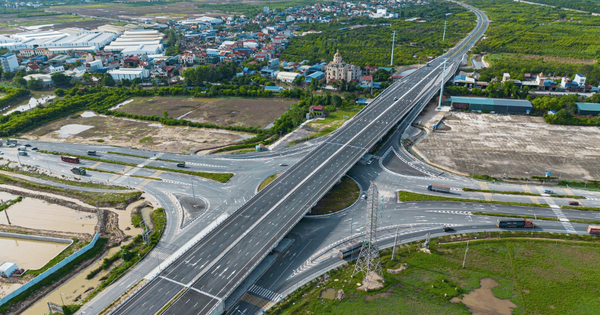 Thủ tướng: Dứt khoát không chia nhỏ gói thầu, tránh việc 'quân xanh, quân đỏ'