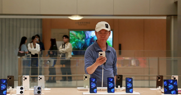 Chuyên gia công nghệ: "Hãy nghe tôi, chạy ra cửa hàng và chỉ mua những mẫu điện thoại kiểu này"