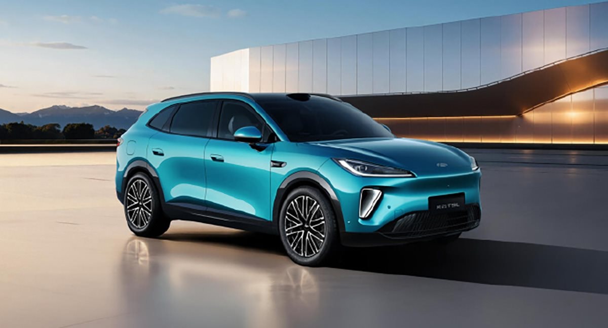 Hãng xe xây nhà máy tại Hưng Yên ra mắt SUV ngang cỡ Santa Fe, tiết kiệm xăng chỉ 3,9 L/100 km - Ảnh 1