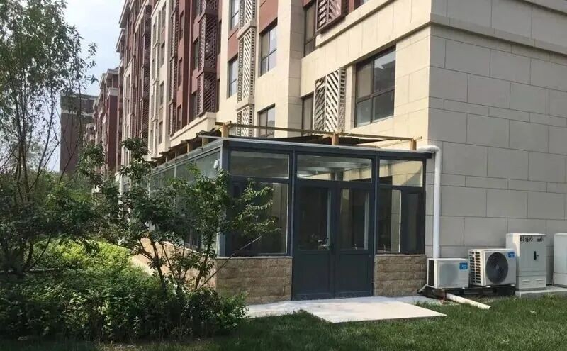 Bất chấp mọi lời khuyên, mua căn hộ tầng một có sân: Sáu tháng sau, chủ nhân phải bật khóc khi rao bán lại - Ảnh 2