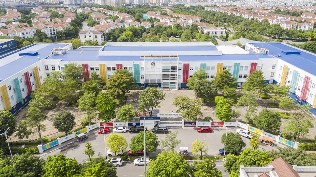 Nữ đại gia kín tiếng đứng phía sau trường quốc tế liên cấp với học phí gần 1 tỷ đồng/năm tại Việt Nam - Ảnh 1