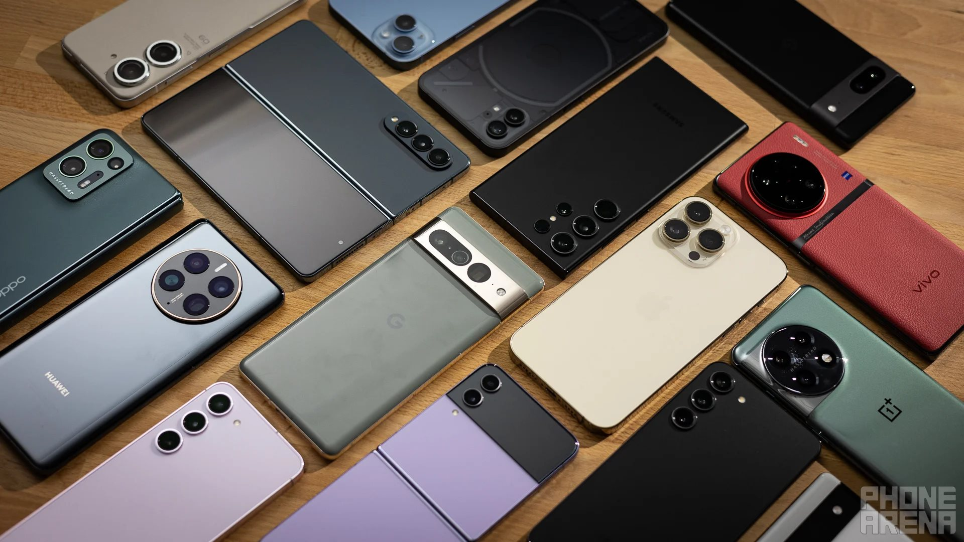 Chuyên gia công nghệ: "Hãy nghe tôi, chạy ra cửa hàng và chỉ mua những mẫu điện thoại kiểu này" - Ảnh 3