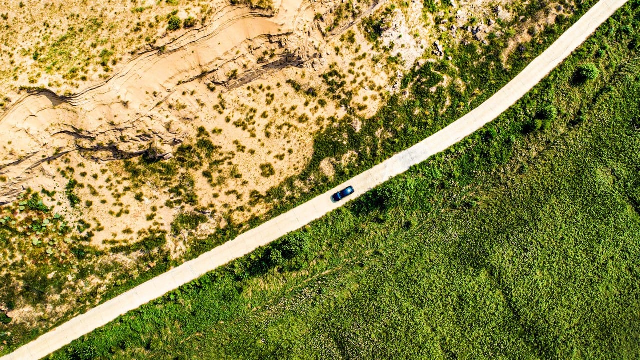 Phát minh chưa từng có trên thế giới của Trung Quốc: Không cần trồng cây vẫn phục hồi hàng nghìn hecta sa mạc, hiệu quả cao nhưng chi phí thấp - Ảnh 2