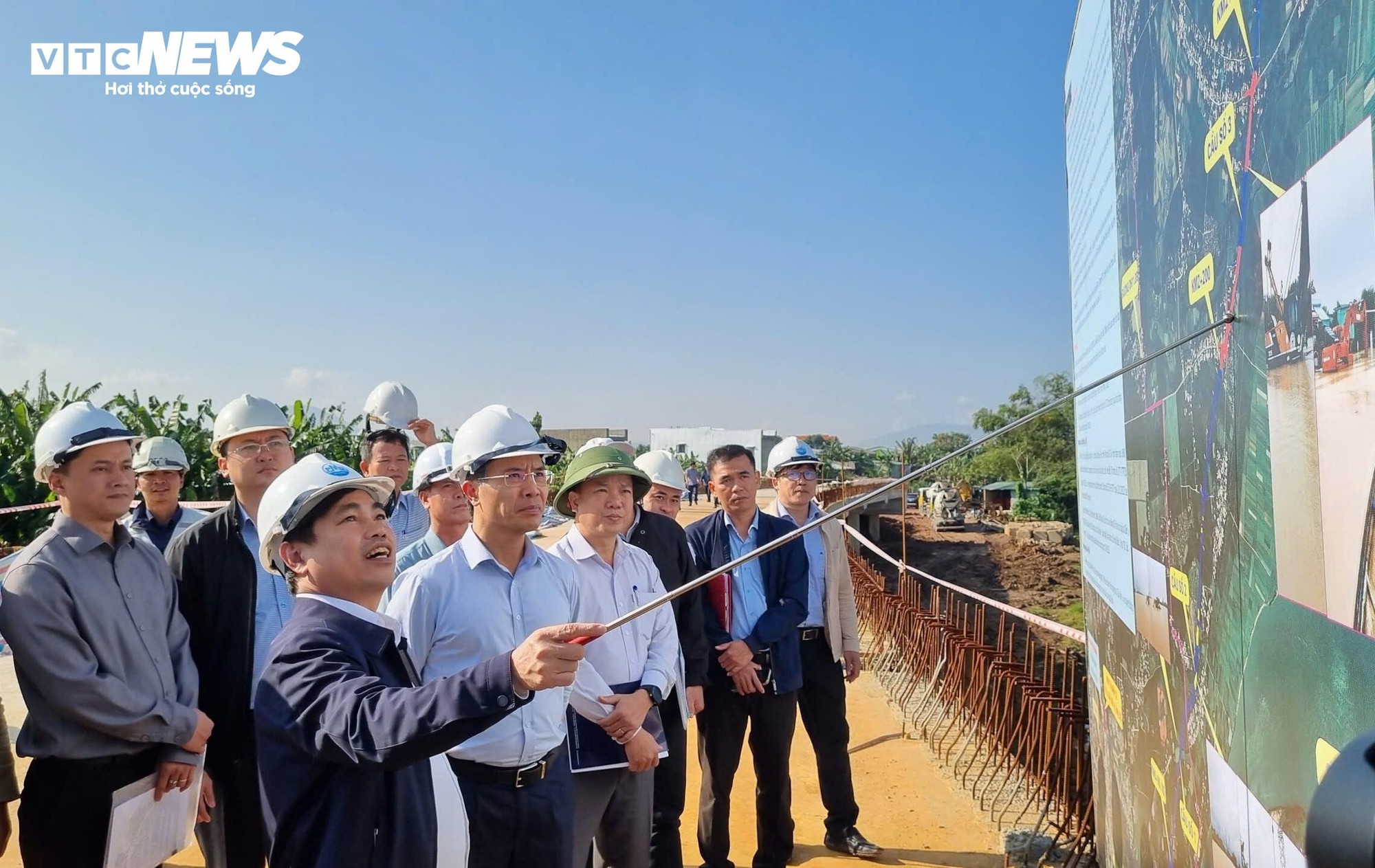 Vướng mặt bằng, cầu 575 tỷ đồng ở Đà Nẵng nguy cơ vỡ tiến độ - Ảnh 9