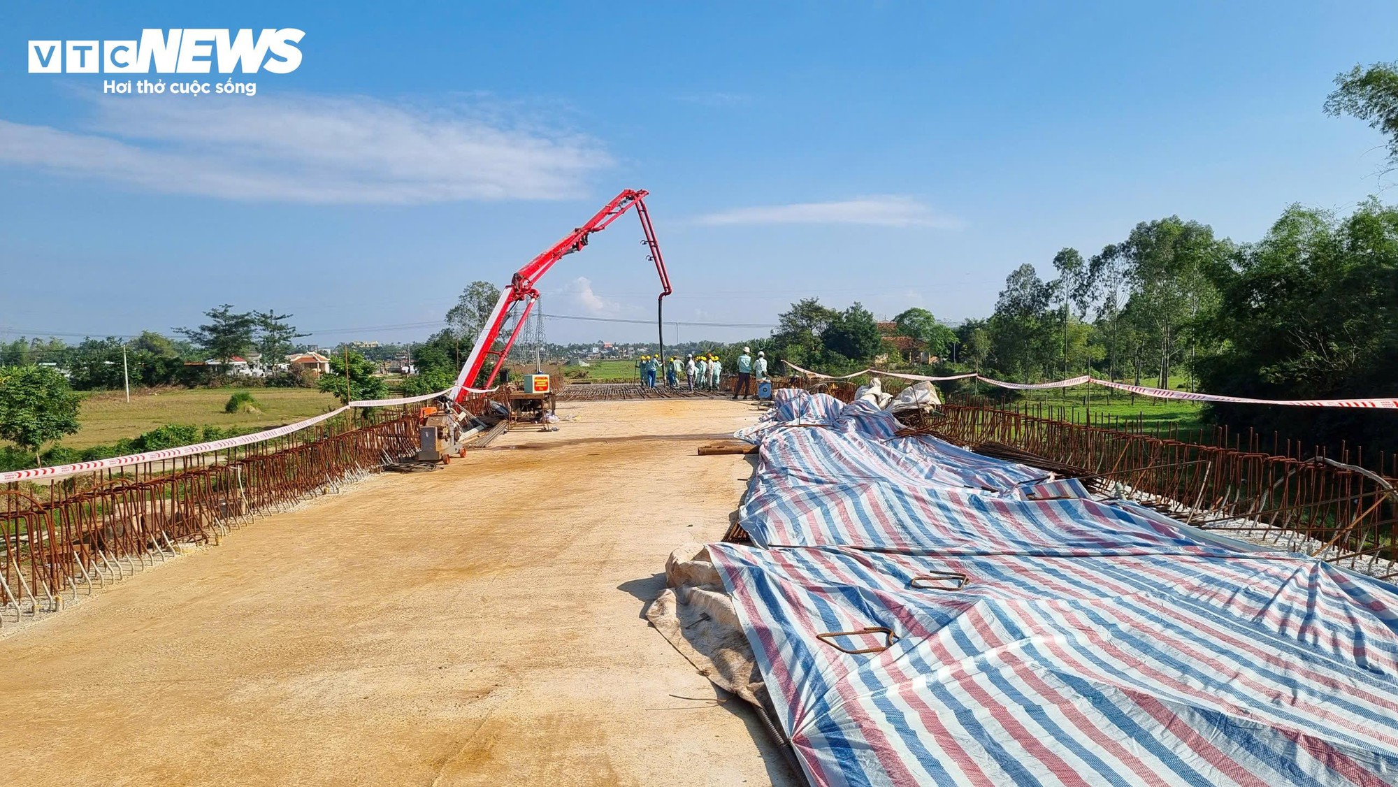 Vướng mặt bằng, cầu 575 tỷ đồng ở Đà Nẵng nguy cơ vỡ tiến độ - Ảnh 7