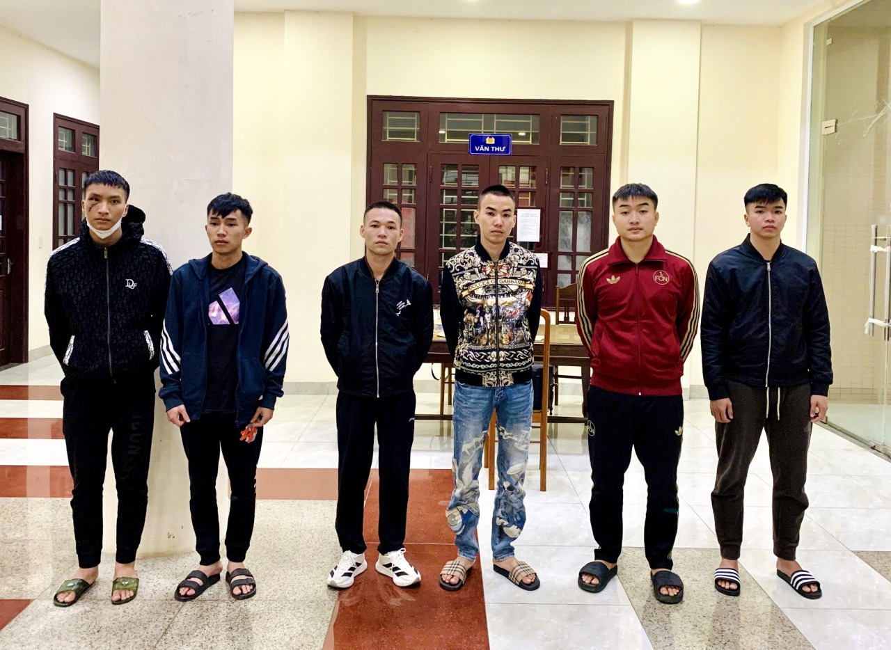 Bắt nhóm cho vay với lãi suất hơn 600%/năm, hé lộ thủ đoạn tinh vi - Ảnh 1