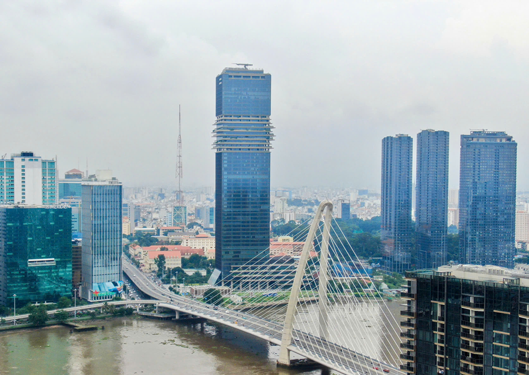 Gỡ rào cản để ngân hàng vào trung tâm tài chính - Ảnh 1