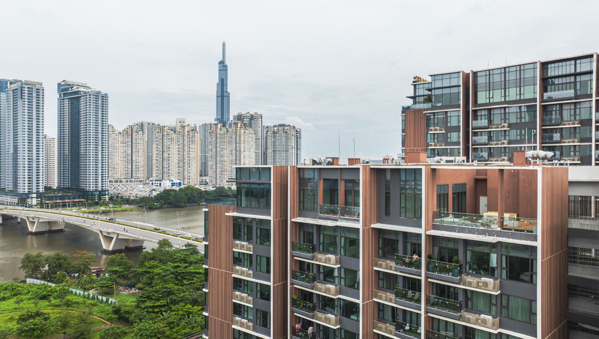 CBRE: Xuất hiện dự án chung cư TP.HCM mở bán giai đoạn sau tăng giá lên tới 50% - Ảnh 1