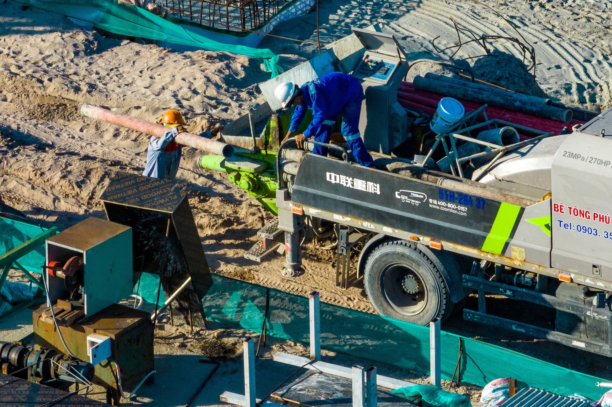 Thiếu vật liệu xây dựng đang "trói chân" tiến độ công trình APEC tại Phú Quốc - Ảnh 1