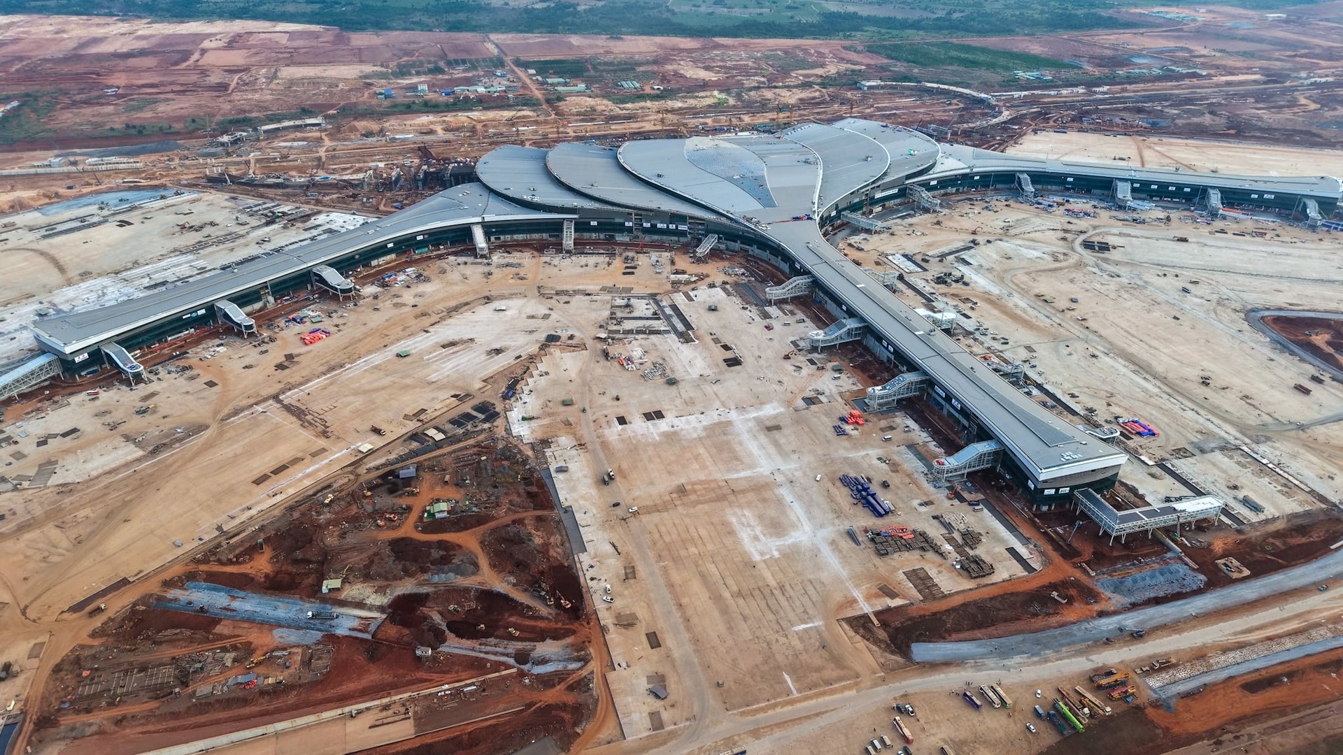 Siêu dự án 16 tỷ USD của Việt Nam chốt thời hạn hoàn thành, kỳ vọng cạnh tranh với Singapore - Ảnh 4