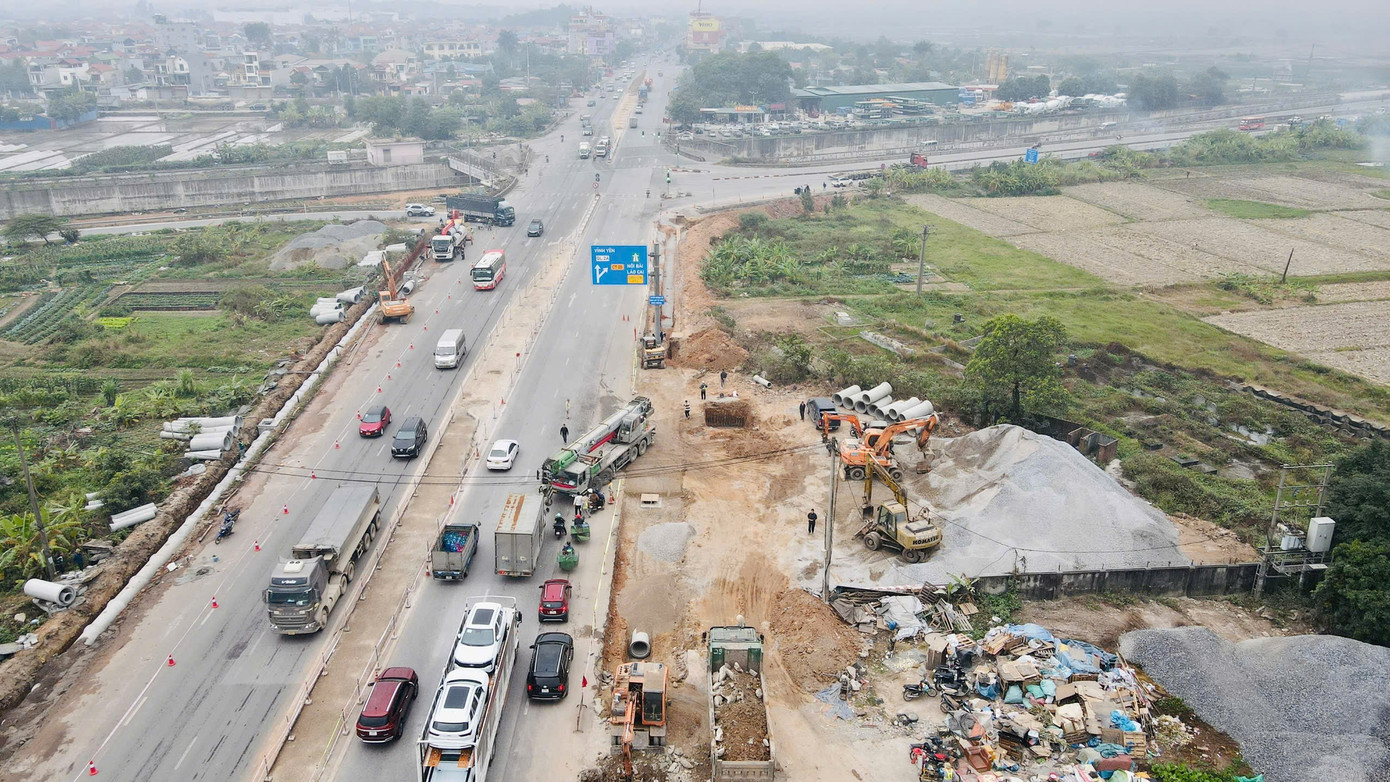 Hối hả thi công nút giao Quốc lộ 2 - Nội Bài - Lào Cai - Ảnh 2