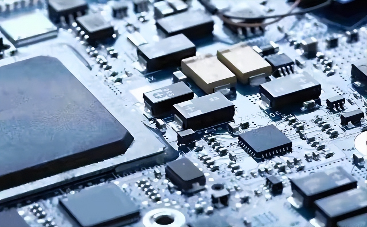 Sếp lớn của ASML tuyên bố: Trung Quốc đang tiến bộ theo cách mà chúng ta không thể ngăn cản - Ảnh 1