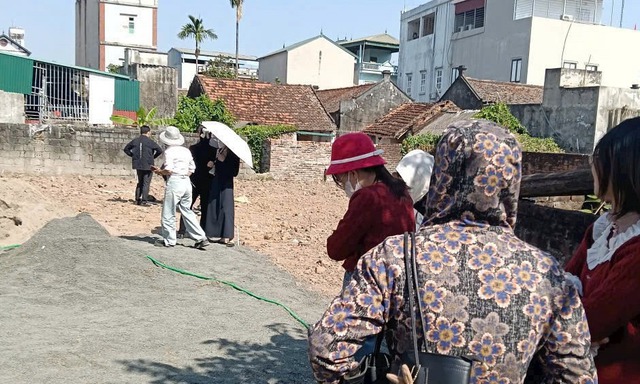 Đất nền "thất thường": Khu vực ven Hà Nội và nơi có đại dự án "sốt" cục bộ còn thị trường từng nóng như Bình Phước, Bảo Lộc lại trầm lắng - Ảnh 1