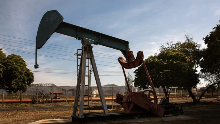 Ông Trump tuyên bố Mỹ sẽ kiểm soát 55% trữ lượng dầu mỏ toàn cầu - Ảnh 1