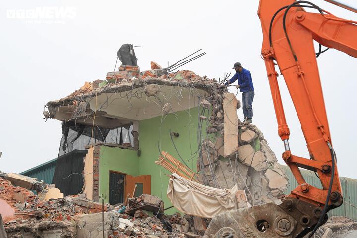 Hà Nội gấp rút giải phóng mặt bằng, đẩy nhanh thi công tuyến đường Tam Trinh - Ảnh 5