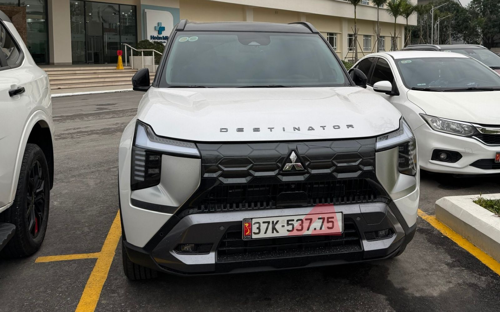 Xe Nhật 'cháy hàng' trước Tết: Người Việt mua ô tô giờ phải… xếp hàng chờ - Ảnh 2