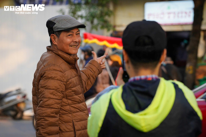 Loạt nhà ven Hồ Gươm di dời, người gom phế liệu kiếm tiền triệu mỗi ngày - Ảnh 14