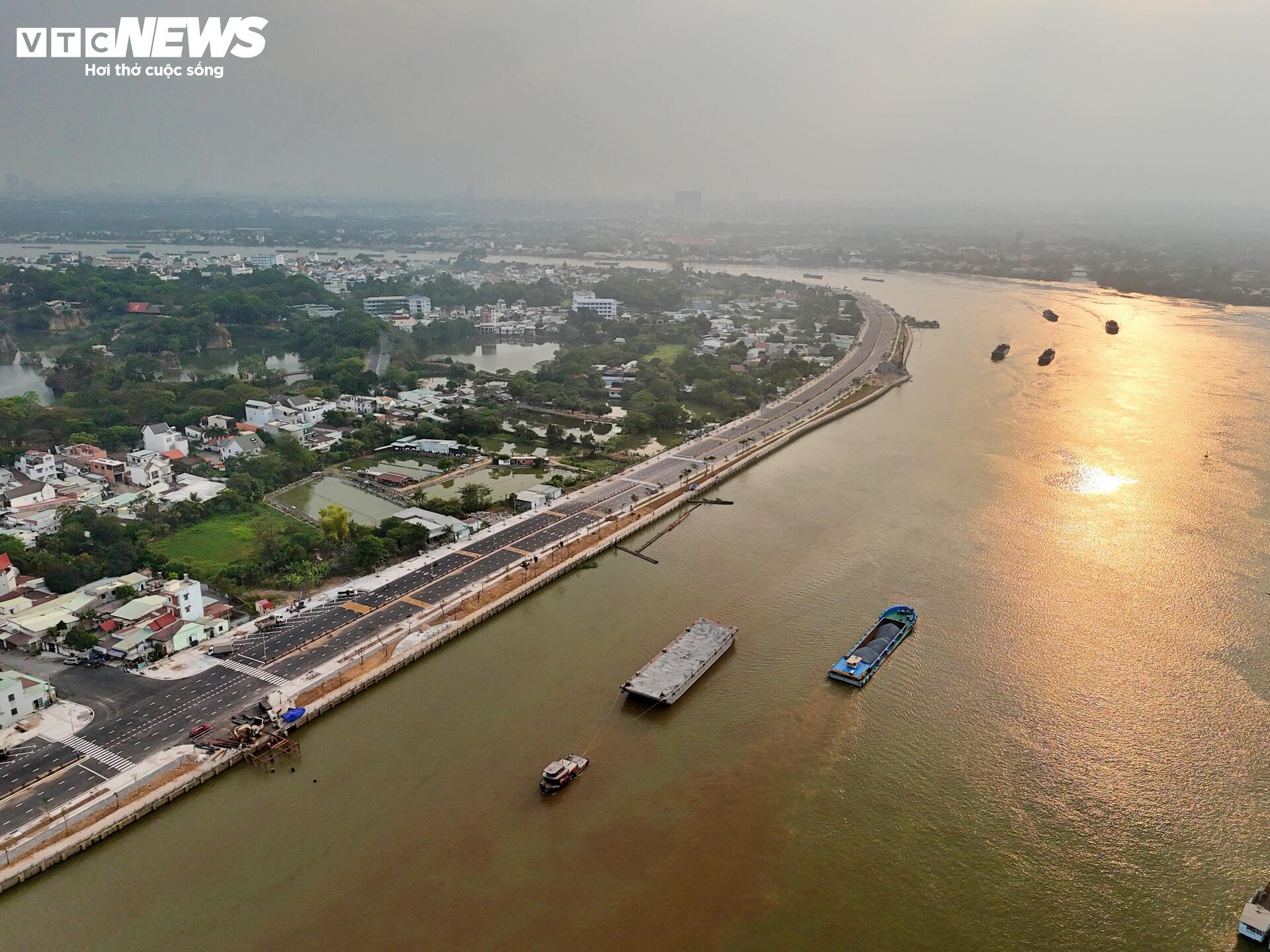 Ngắm Biệt thự hơn 100 năm ở dự án ven sông Đồng Nai trước ngày thông xe - Ảnh 10