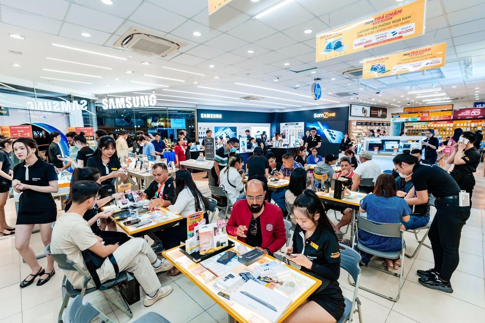 Hé lộ mức thưởng Tết khủng tại Điện máy Xanh: Quỹ 1.200 tỷ, nhân sự xuất sắc nhận 200 triệu - Ảnh 2