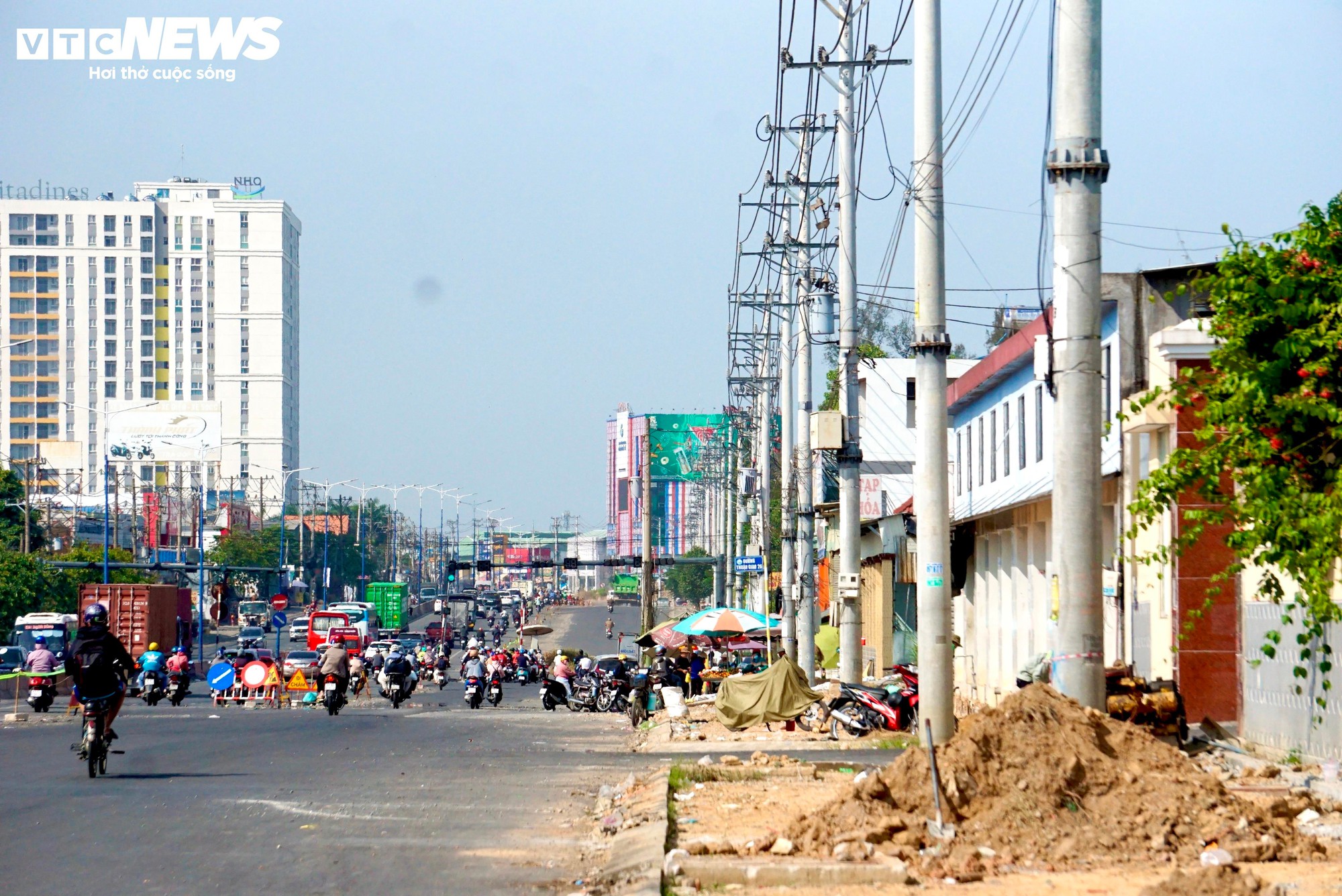 Diện mạo dự án mở rộng Quốc lộ 13 đoạn qua Bình Dương cũ sau 4 năm thi công - Ảnh 17