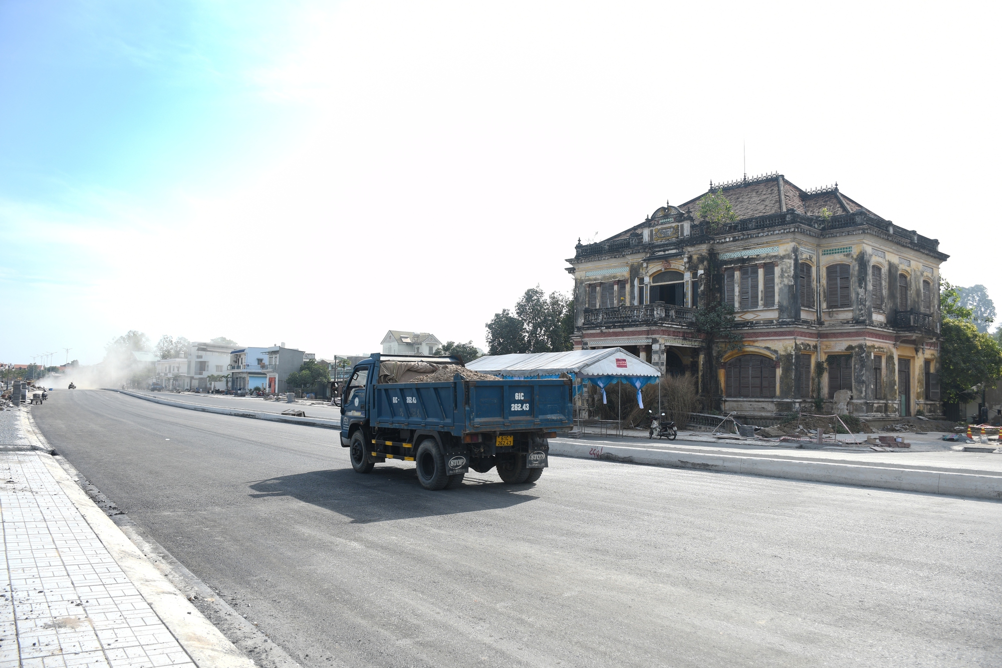 Hình ảnh đường ven sông Đồng Nai qua “nhà lầu ông Phủ" trước ngày thông xe - Ảnh 5