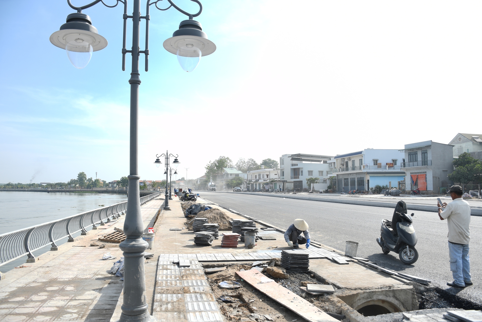 Hình ảnh đường ven sông Đồng Nai qua “nhà lầu ông Phủ" trước ngày thông xe - Ảnh 12